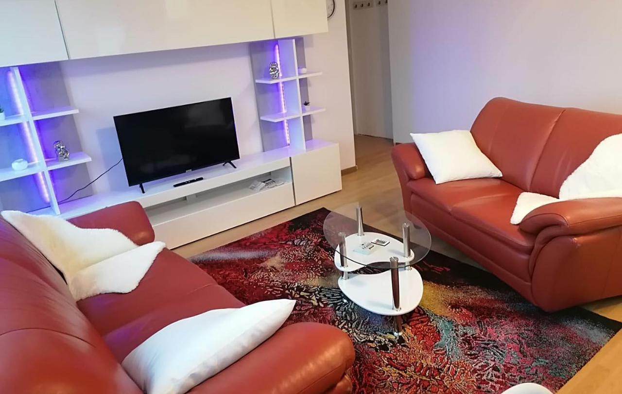 Gemuetliche Apartments In Niederdorfelden المظهر الخارجي الصورة
