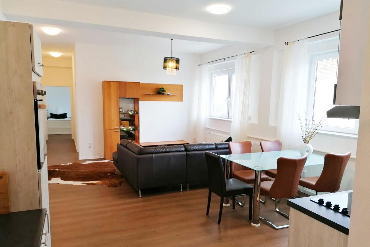 Gemuetliche Apartments In Niederdorfelden المظهر الخارجي الصورة
